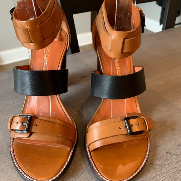 NWOT Rebecca Minkoff leather sandals. Tan, black and brown. Size 7.5 - Picture 4 of 12